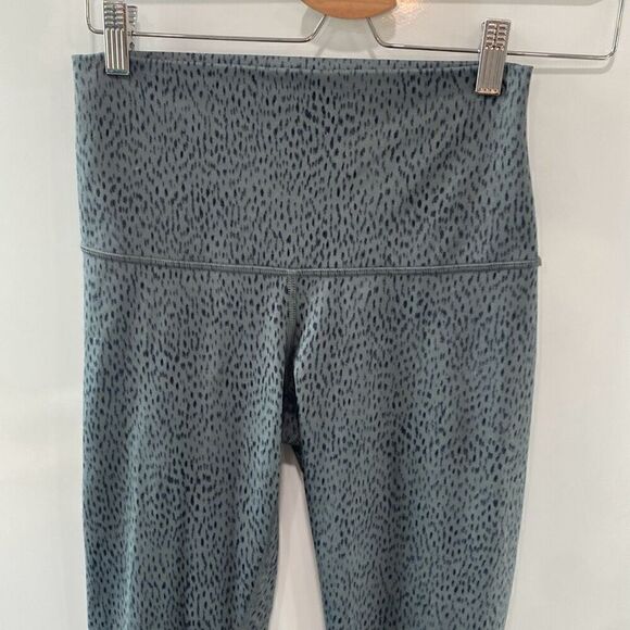 Lululemon wunder under gray dot print leggings - Picture 2 of 4